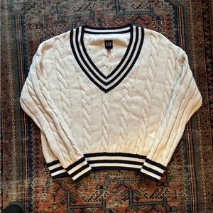Gap tennis cricket sweater